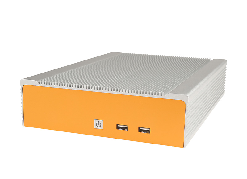 Foto eines orangefarbenen Industrie-Computers, der als IoT-Gateway verwendet wird