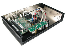 Fanless NUC case with optimized cooling