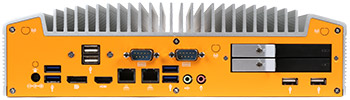 Een foto die de I/O aan de achterzijde van de fanless computer uit de ML600G-30-serie van OnLogic benadrukt